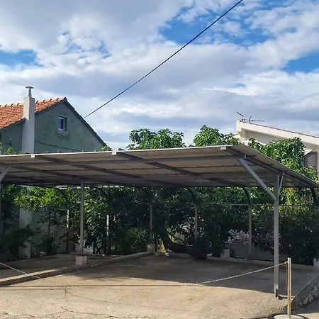 アパート David *